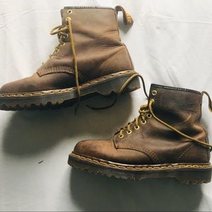 Women’s dr martens 9